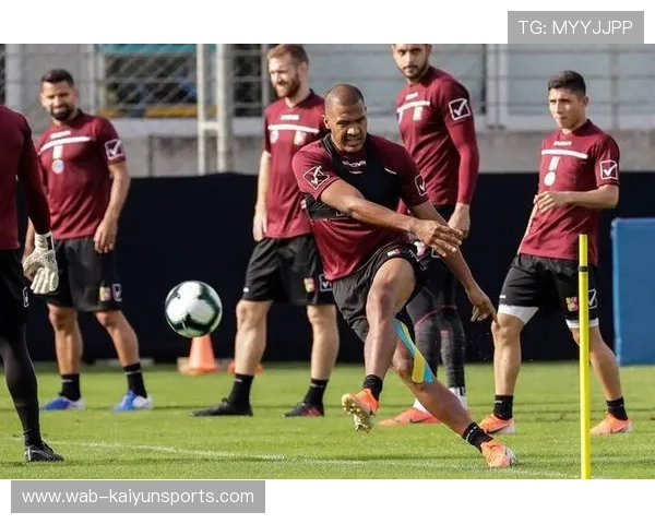 澳大利亚全场压制，投球精准致命，澳大利亚看球赛