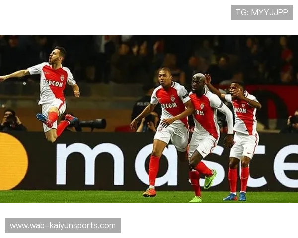 法甲精彩纷呈,比分2-1,比赛中精妙配合和关键突破,关键数据:角球获胜高达10个,射正率65% 法甲精彩纷呈,比分2-1,比赛中精妙配合和关键突破,关键数据:角球获胜高达10个,射正率65%