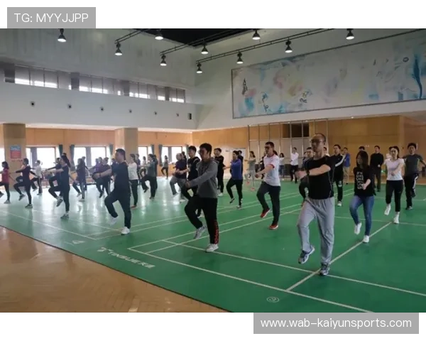 体操训练课程加入安全防护专项培训，体操运动培训